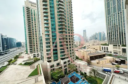 Apartment - 1 Bathroom for sale in Burj Al Nujoom - Downtown Dubai - Dubai