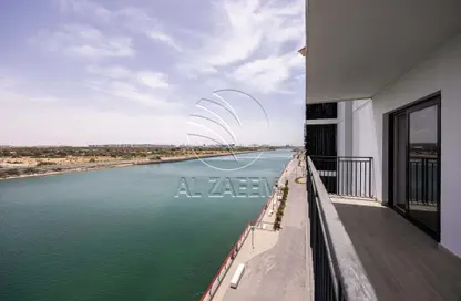 Apartment - 2 Bedrooms - 2 Bathrooms for rent in Waters Edge - Yas Island - Abu Dhabi