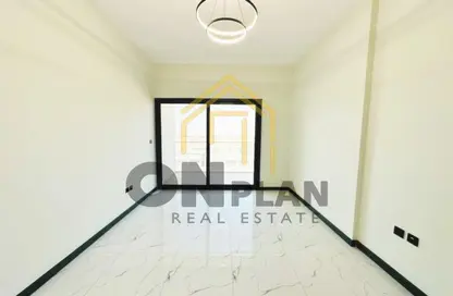 Apartment - 1 Bathroom for rent in Rukan 3 - Rukan - Dubai