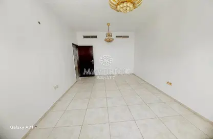 Apartment - 2 Bedrooms - 2 Bathrooms for rent in Al Yasmin Tower - Al Majaz - Sharjah