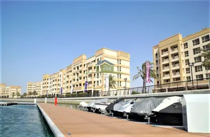 شقة - 2 غرف نوم - 3 حمامات للايجار في 17B البحيرة - لاجون - ميناء العرب - راس الخيمة - رأس الخيمة