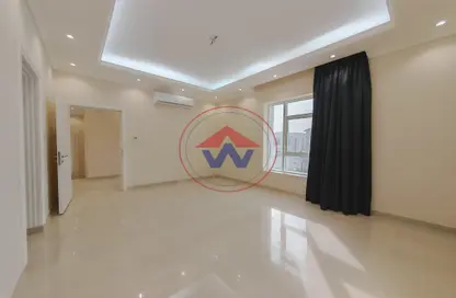 Villa - 4 Bedrooms - 6 Bathrooms for rent in Al Suyoh 1 - Al Suyoh - Sharjah