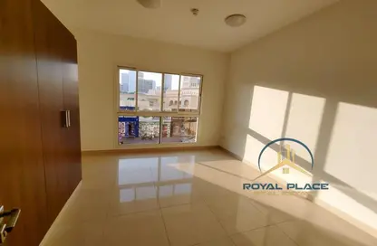 Apartment - 1 Bedroom - 2 Bathrooms for rent in Royal JVC Building - Jumeirah Village Circle - Dubai