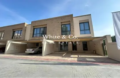 Townhouse - 4 Bedrooms - 5 Bathrooms for rent in Eleganz by Danube - Jumeirah Village Circle - Dubai