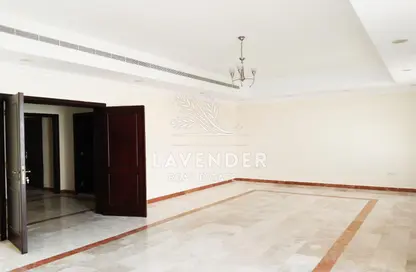 Apartment - 4 Bedrooms - 4 Bathrooms for rent in Al Karamah - Abu Dhabi