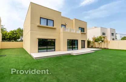 Villa - 5 Bedrooms - 7 Bathrooms for sale in Meadows 4 - Meadows - Dubai