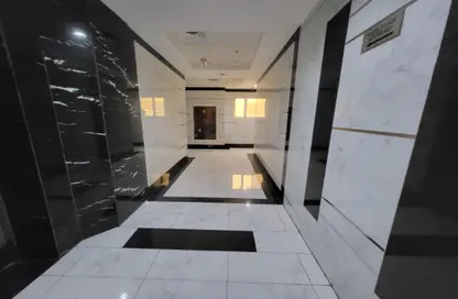 Apartment - 1 Bathroom for rent in Al Hoor Building - Muwaileh Commercial - Sharjah