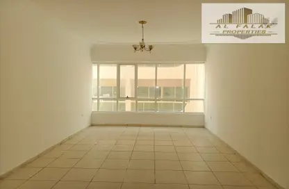 Apartment - 2 Bedrooms - 3 Bathrooms for rent in Manazil Tower 2 - Al Taawun Street - Al Taawun - Sharjah