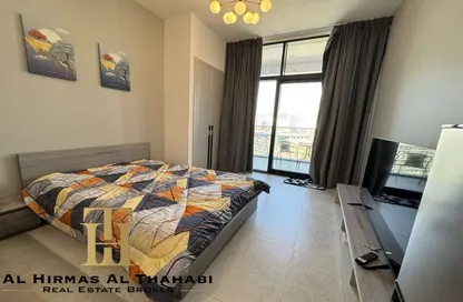 Apartment - 1 Bathroom for rent in The V Tower - Dubai Land Residence Complex - Dubai