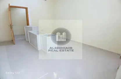 Apartment - 1 Bathroom for rent in Muroor Area - Abu Dhabi