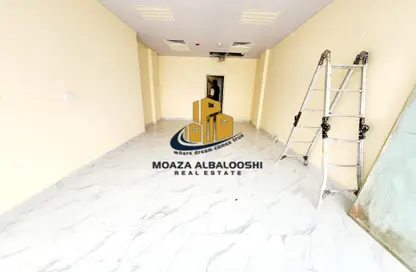 Shop - Studio - 1 Bathroom for rent in Muwaileh Commercial - Sharjah