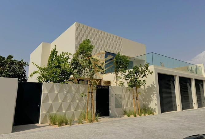 Villa - 4 Bedrooms - 6 Bathrooms for sale in Hayyan - Sharjah