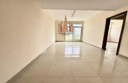 Apartment - 1 Bedroom - 2 Bathrooms for rent in Muwailih Building - Muwaileh - Sharjah