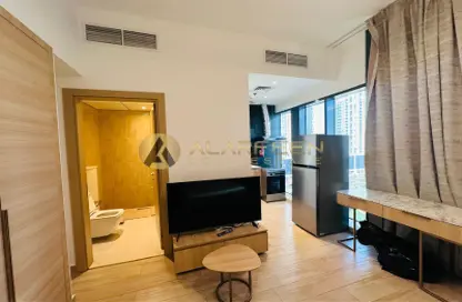 Apartment - 1 Bathroom for rent in Regina Tower - Jumeirah Village Circle - Dubai