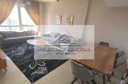 Apartment - 2 Bedrooms - 2 Bathrooms for rent in Al Khan - Sharjah