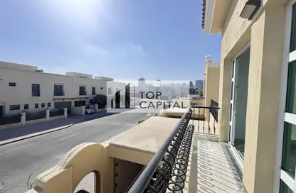 Villa - 4 Bedrooms - 5 Bathrooms for rent in Al Barsha 1 - Al Barsha - Dubai