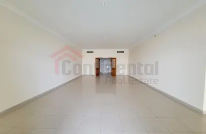 Apartment - 4 Bedrooms - 5 Bathrooms for rent in Al Majaz 3 - Al Majaz - Sharjah