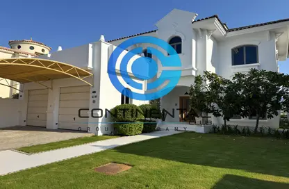 Villa - 4 Bedrooms - 6 Bathrooms for rent in Garden Homes Frond C - Garden Homes - Palm Jumeirah - Dubai