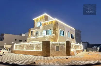 Villa - 5 Bedrooms - 7 Bathrooms for sale in Al Yasmeen 1 - Al Yasmeen - Ajman