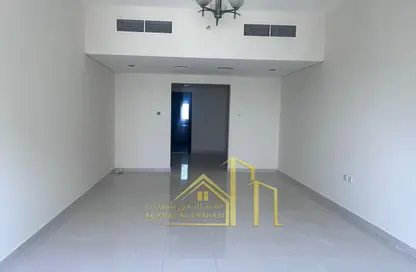 Apartment - 3 Bedrooms - 4 Bathrooms for rent in Al Khan Corniche - Al Khan - Sharjah