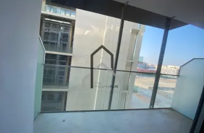 Apartment - 1 Bathroom for rent in Oasis 1 - Oasis Residences - Masdar City - Abu Dhabi