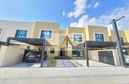 Townhouse - 4 Bedrooms - 5 Bathrooms for rent in Sharjah Sustainable City - Sharjah