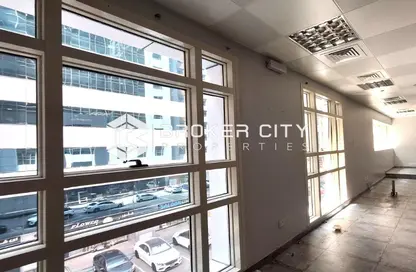 Office Space - Studio - 1 Bathroom for rent in Al Nahyan - Abu Dhabi