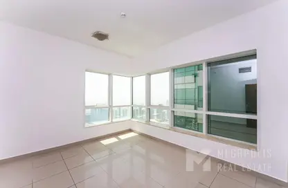 Apartment - 3 Bedrooms - 3 Bathrooms for rent in Marina Pinnacle - Dubai Marina - Dubai