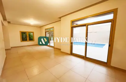 Villa - 4 Bedrooms - 5 Bathrooms for rent in Gardenia - Al Raha Golf Gardens - Abu Dhabi