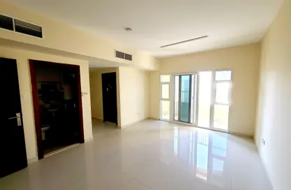 Apartment - 1 Bedroom - 2 Bathrooms for rent in Muwailih Building - Muwaileh - Sharjah