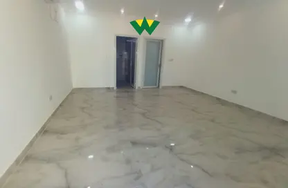 Apartment - 1 Bathroom for rent in Baniyas East - Baniyas - Abu Dhabi