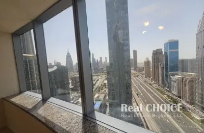 Apartment - 3 Bedrooms - 3 Bathrooms for rent in 21st Century Tower - Sheikh Zayed Road - Dubai