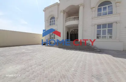 Villa - 4 Bedrooms - 4 Bathrooms for rent in Madinat Al Riyad - Abu Dhabi