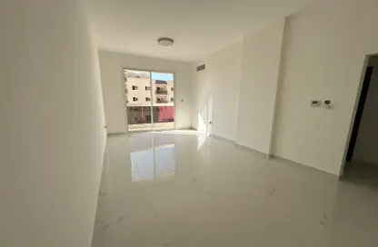 Apartment - 1 Bedroom - 2 Bathrooms for rent in Al Jurf Industrial 3 - Al Jurf Industrial - Ajman