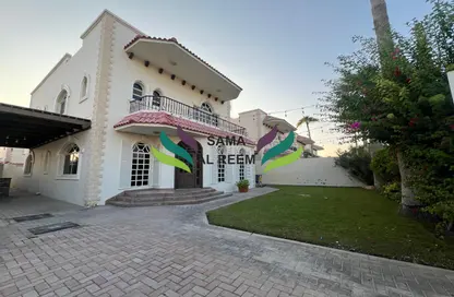 Villa - 5 Bedrooms - 4 Bathrooms for rent in Umm Suqeim 2 Villas - Umm Suqeim 2 - Umm Suqeim - Dubai