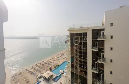 Apartment - 1 Bedroom - 2 Bathrooms for sale in Royal Bay - Palm Jumeirah - Dubai