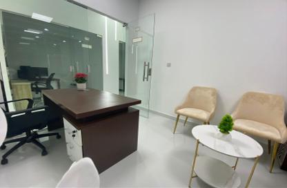 Office Space - Studio - 1 Bathroom for rent in Red Avenue - Al Garhoud - Dubai