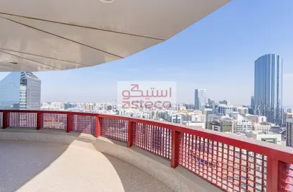 Apartment - 4 Bedrooms - 4 Bathrooms for rent in Silver Tower - Corniche Road - Abu Dhabi