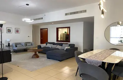 Apartment - 2 Bedrooms - 3 Bathrooms for rent in Rimal 2 - Rimal - Jumeirah Beach Residence - Dubai