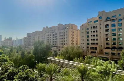 Apartment - 2 Bedrooms - 2 Bathrooms for sale in Al Anbara - Shoreline Apartments - Palm Jumeirah - Dubai