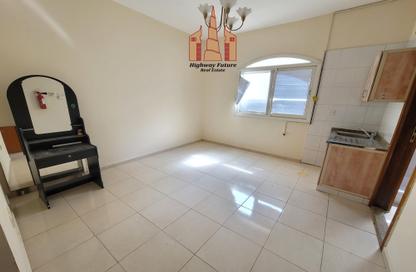 Apartment - Studio - 1 Bathroom for rent in Muwaileh Commercial - Sharjah