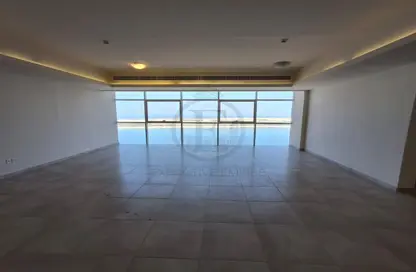 Apartment - 3 Bedrooms - 4 Bathrooms for rent in Al Falah Tower - Corniche Road - Abu Dhabi