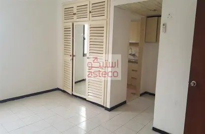 Apartment - 1 Bathroom for rent in Al Muteena - Deira - Dubai