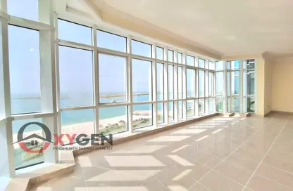 Duplex - 4 Bedrooms - 5 Bathrooms for rent in Al Sahel Towers - Corniche Road - Abu Dhabi