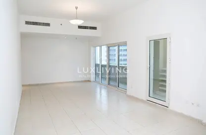 Apartment - 2 Bedrooms - 3 Bathrooms for sale in Olympic Park 4 - Olympic Park Towers - Dubai Sports City - Dubai