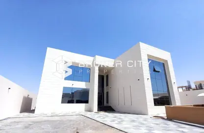 Villa - 7 Bedrooms for rent in Madinat Al Riyad - Abu Dhabi