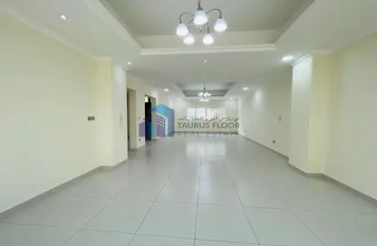 Villa - 4 Bedrooms - 5 Bathrooms for rent in Al Baraha - Deira - Dubai