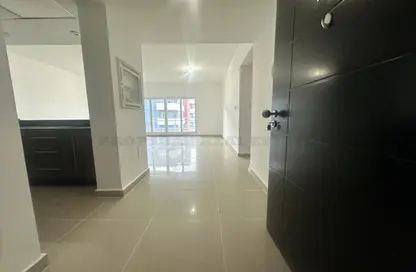 Apartment - 2 Bedrooms - 2 Bathrooms for rent in Tower 44 - Al Reef Downtown - Al Reef - Abu Dhabi