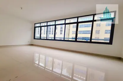 Apartment - 3 Bedrooms - 4 Bathrooms for rent in Electra Street - Abu Dhabi