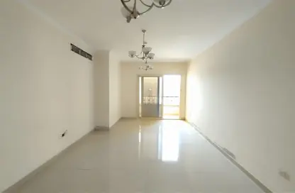 Apartment - 2 Bedrooms - 3 Bathrooms for rent in Muwaileh 29 Building - Muwaileh - Sharjah